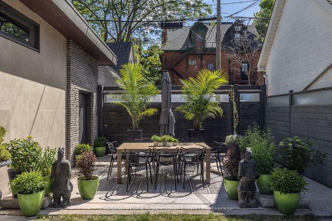 403 Palmerston Blvd, House other with 7 bedrooms, 7 bathrooms and 4 parking in Toronto ON | Image 39