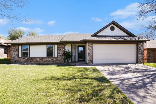 772 Hampshire Dr, Burleson, TX, 76028-4018 | Card Image