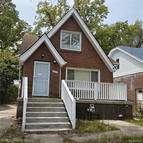15747 Northlawn St, Detroit, MI, 48238-1153 | Card Image