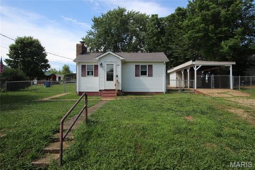 1405 E Chestnut St, Desloge, MO, 63601-3107 | Card Image