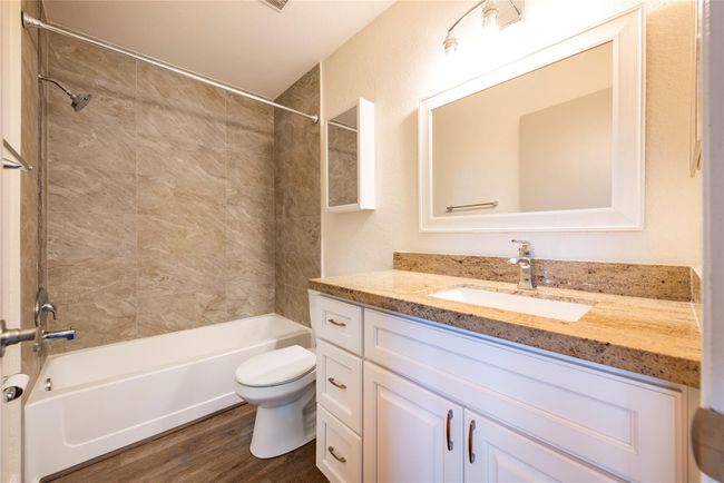 APT-10104 - 2906 S University Dr, Condo with 2 bedrooms, 2 bathrooms and null parking in Davie FL | Image 7