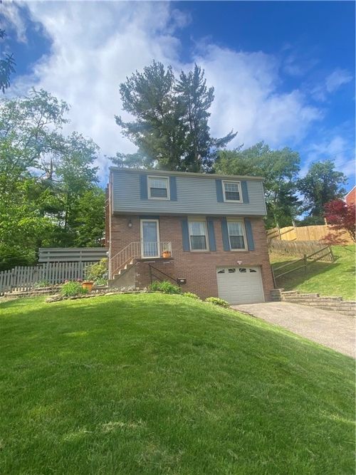 1280 Beagle Dr, Bethel Park, PA, 15102-4002 | Card Image