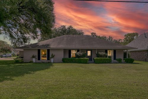 701 Hicks St, Tomball, TX, 77375-4421 | Card Image