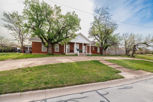 933 Washington Blvd, Abilene, TX, 79601-4618 | Card Image