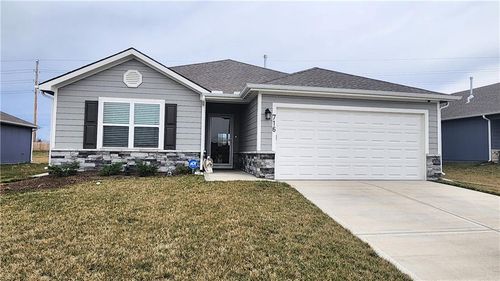 716 Bentley Dr, Belton, MO, 64012-2217 | Card Image