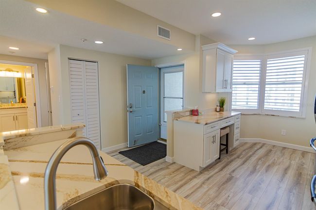 APT-402 - 7974 Sailboat Key Blvd S, Condo with 2 bedrooms, 2 bathrooms and null parking in South Pasadena FL | Image 8