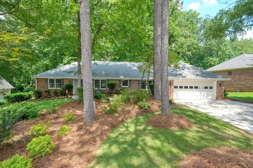 556 Lees Trce Sw, Marietta, GA, 30064-3070 | Card Image