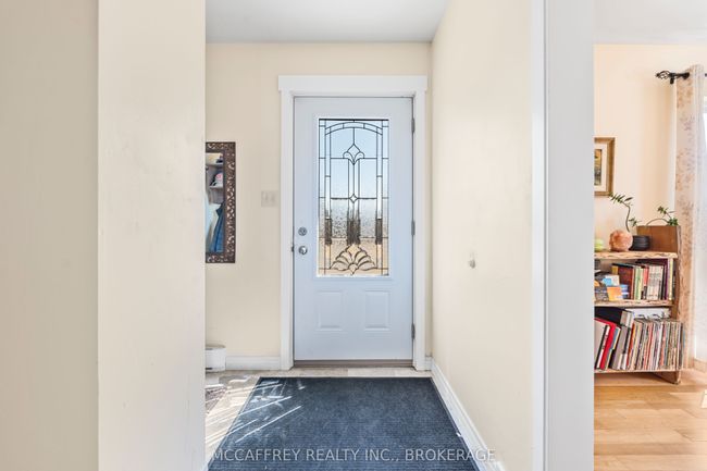 243 County Rd 17, House other with 2 bedrooms, 1 bathrooms and 6 parking in Newburgh ON | Image 4