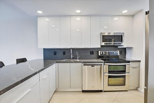 apt-504a-5321 Ne 24th Ter, Fort Lauderdale, FL, 33308-3924 | Card Image