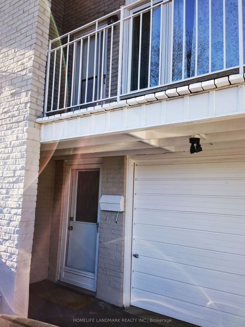 lower-2428 Cashmere Ave, Mississauga, ON, L5B2M6 | Card Image