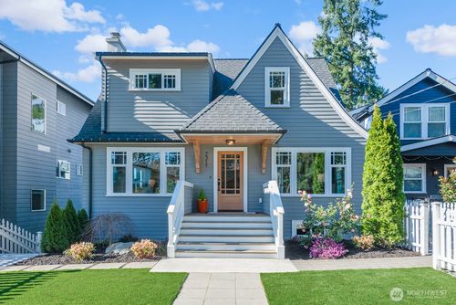 7511 41st Ave Ne, Seattle, WA, 98115-4932 | Card Image