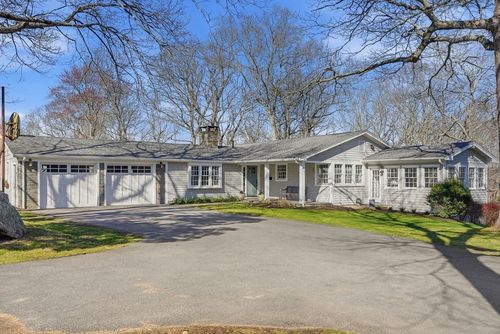 10 Boulder Glen Rd, Hingham, MA, 02043-1009 | Card Image