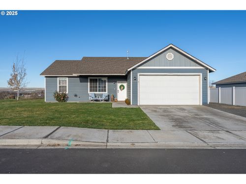 313 Lincoln Ave, Umatilla, OR, 97882-9715 | Card Image