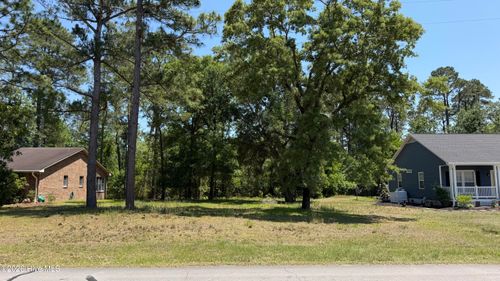 808 Black Swan Road, New Bern, NC, 28560 | Card Image