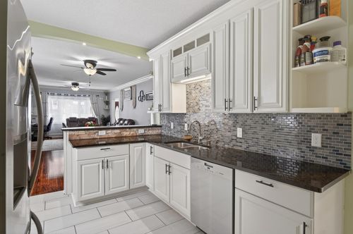 4205 Elliot Ave, Minneapolis, MN, 55407-3154 | Card Image