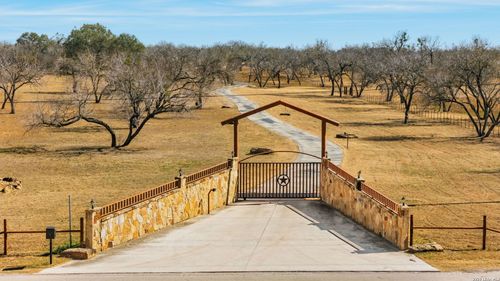 819 County Road 356, Adkins, TX, 78101-2445 | Card Image