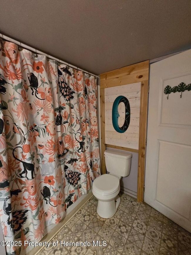 6505 Evanston St, House other with 2 bedrooms, 1 bathrooms and null parking in Weeki Wachee FL | Image 13