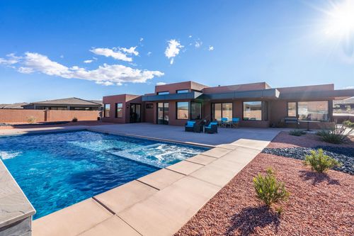 589 S Juniper Way, Ivins, UT, 84738-6821 | Card Image