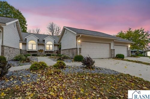 116 E 9th St, Blue Earth, MN, 56013-2012 | Card Image