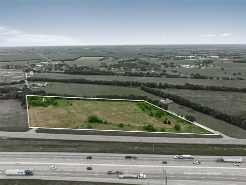 20694 N Interstate 35, West, TX, 76691-1812 | Card Image