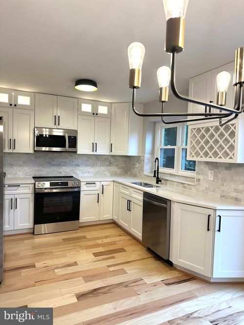 7619 Monitor Ct, MANASSAS, VA, 20109-2820 | Card Image