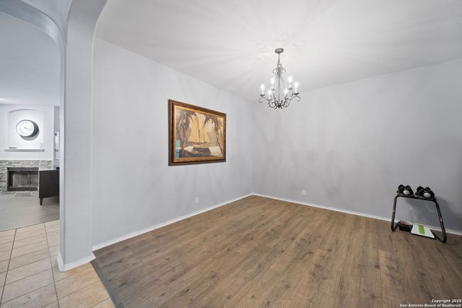Formal Dinning Area | Image 10