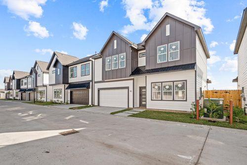 10-6702 Metro Blvd, Houston, TX, 77083-8075 | Card Image