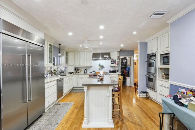 10920 Sw 68th Ave Rd, House other with 4 bedrooms, 3 bathrooms and null parking in Pinecrest FL | Image 21