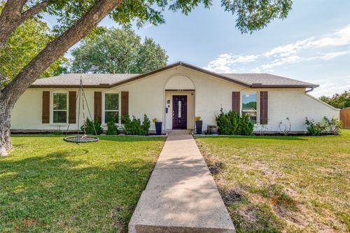 1803 Travis St, Garland, TX, 75042-5069 | Card Image