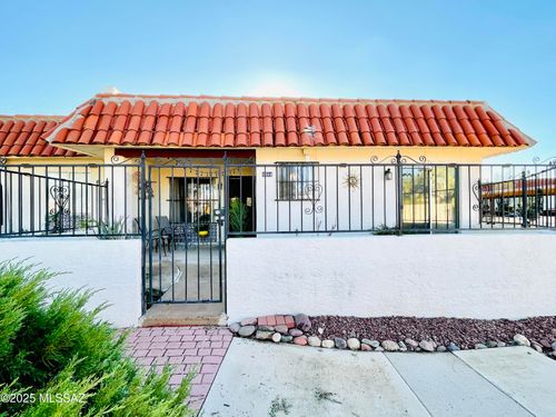 5968 E Sun County Boulevard, Tucson, AZ, 85712 | Card Image