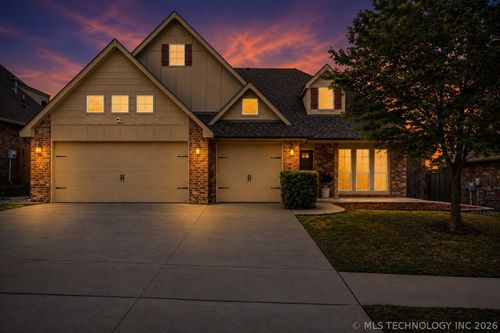 13412 19th Pl, Bixby, OK, 74008-1007 | Card Image