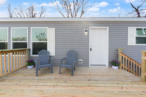42 Furlong Ave, Burnside, KY, 42519-8198 | Card Image