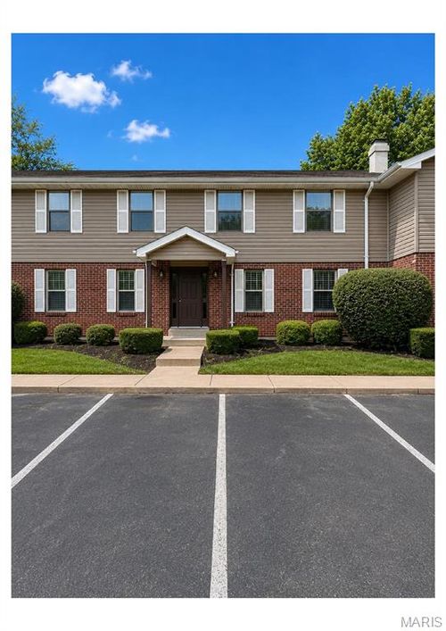 1861 High Sun Dr, Florissant, MO, 63031-2756 | Card Image