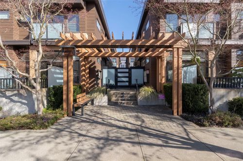 10-1020 Richardson St, Victoria, BC, V8V3C5 | Card Image