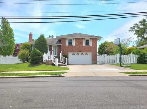 244 Martin Dr, Syosset, NY, 11791-5406 | Card Image