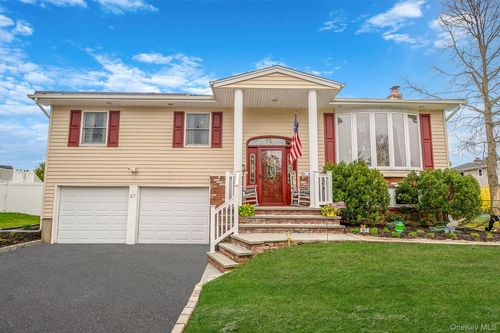 27 Spencer Way, Kings Park, NY, 11754-4033 | Card Image