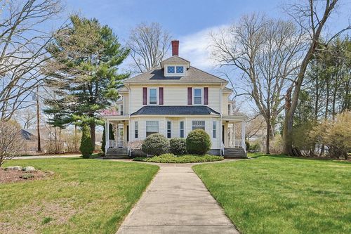 319 Central Ave, Seekonk, MA, 02771-3903 | Card Image