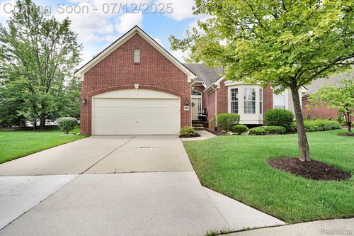 1128 Andover Cir, Commerce Twp, MI, 48390-2241 | Card Image