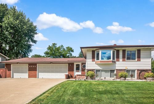 4055 Cinnabar Dr, Eagan, MN, 55122-2955 | Card Image