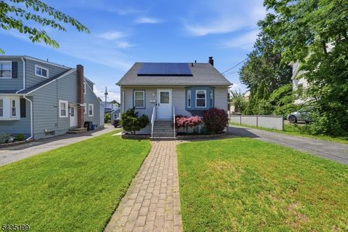 73 Charles St, Belleville, NJ, 07109-1760 | Card Image