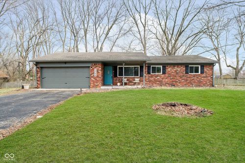 3549 Woodale Rd, Clermont, IN, 46234-1452 | Card Image