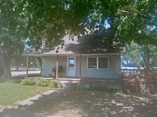 201 Rochelle, Elwood, NE, 68937 | Card Image