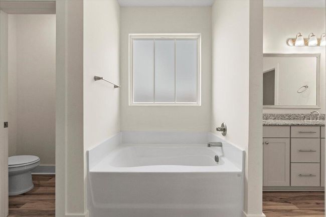 20-Owners Bathroom | Image 20
