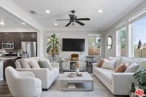 19861 Via Beeler, Newhall, CA, 91321-2120 | Card Image