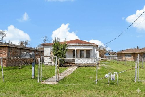 878 Granville Dr, Houston, TX, 77091-2338 | Card Image