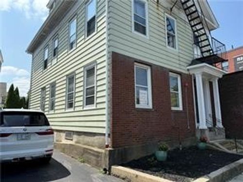 2-498 Broadway, Providence, RI, 02909-1623 | Card Image