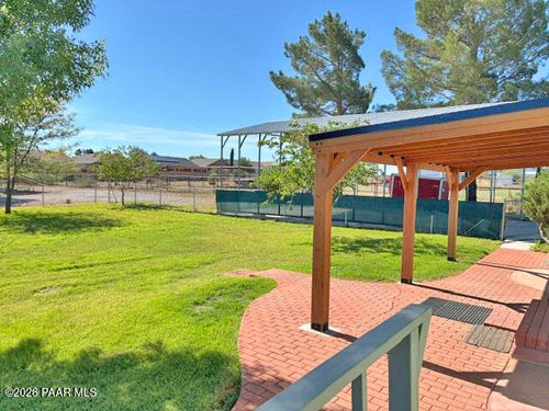 633 Oasis Rd, Camp Verde, AZ, 86322-7145 | Card Image