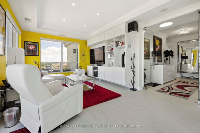 1403 - 1030 Coronation Dr, Condo with 3 bedrooms, 2 bathrooms and null parking in London ON | Image 9