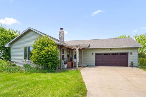 5681 Lake Road, BLACK WOLF, WI, 54902 | Card Image