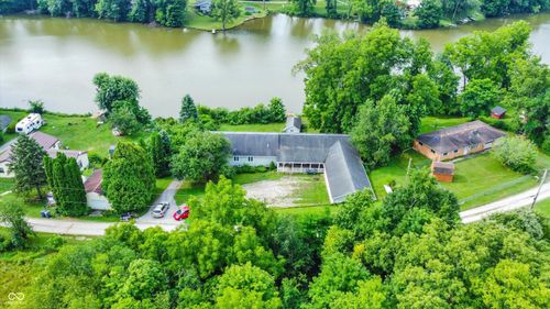 402 N Mohee Dr, Hartford City, IN, 47348-8601 | Card Image